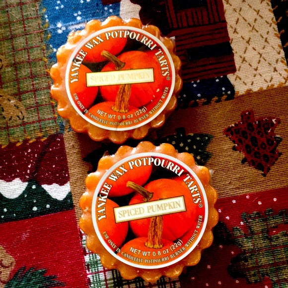 Wax potpourri tarts